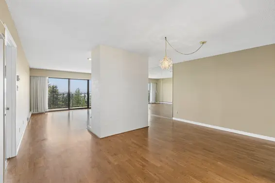 8 2206 Folkestone Way, West Vancouver For Sale - image 7