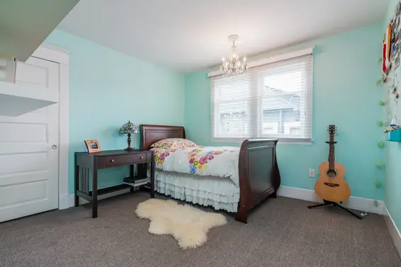 424 East Keith Road, North Vancouver For Sale - image 37