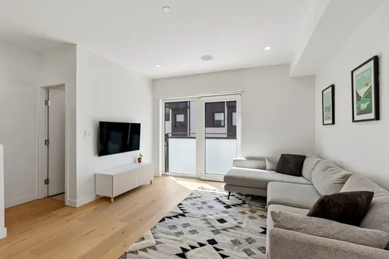 129 649 East 3rd Street, North Vancouver For Sale - image 17