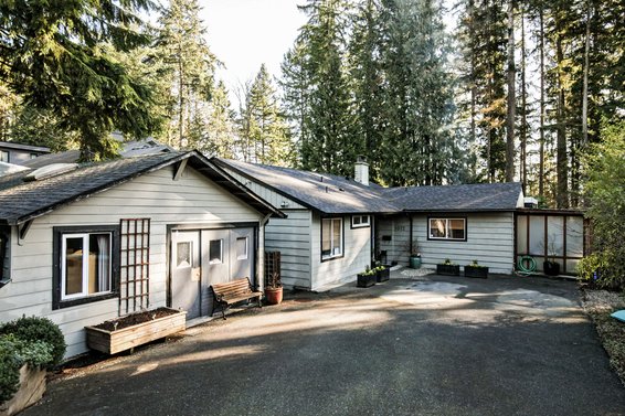 1072 Arborlynn Drive, North Vancouver