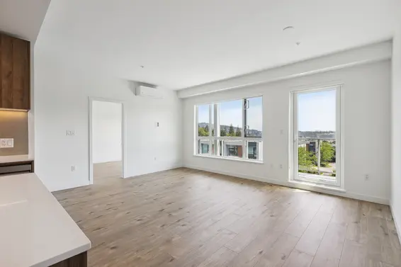 403 3594 Malsum Drive, North Vancouver For Sale - image 2
