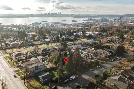 417 West 14th Street, North Vancouver For Sale - image 2