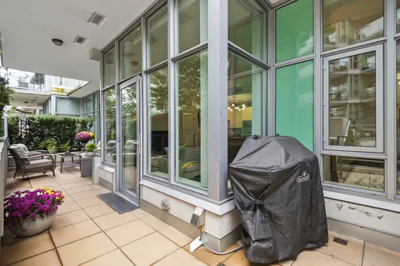 112 185 Victory Ship Way, North Vancouver For Sale - image 23