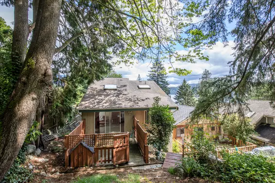 2497 Panorama Drive, North Vancouver For Sale - image 32