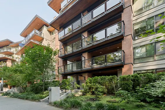 123 723 West 3rd Street, North Vancouver For Sale - image 1
