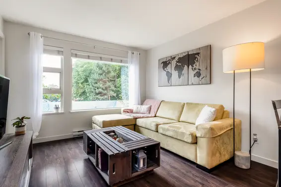 Living Room, 310-1677 Lloyd Avenue, North Vancouver  