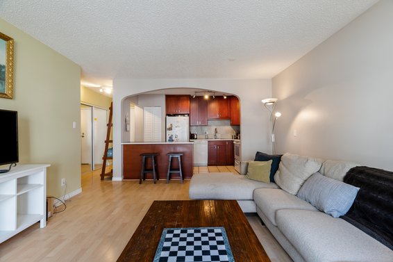 312 236 West 2nd Street, North Vancouver