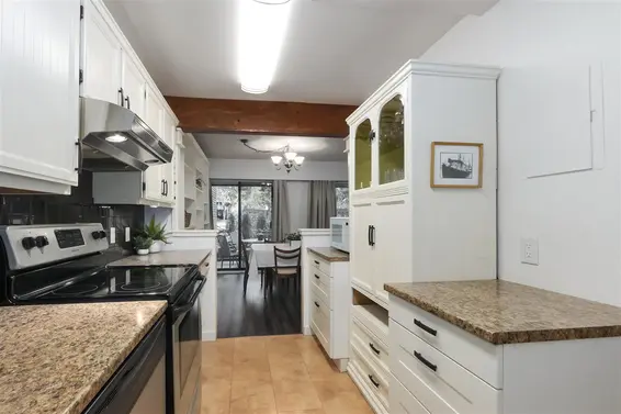 111 2620 Fromme Road, North Vancouver  
