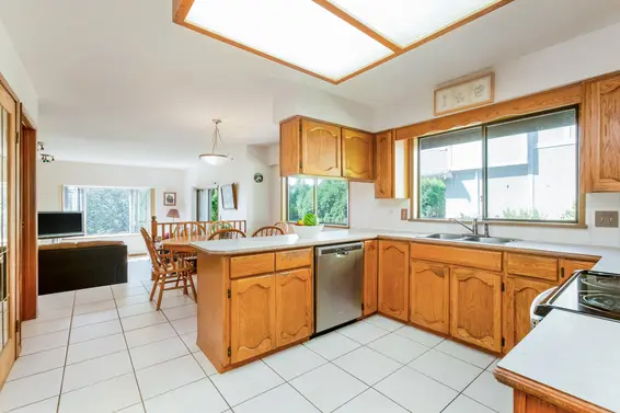 2910 Mary Kirk Place, North Vancouver For Sale - image 9