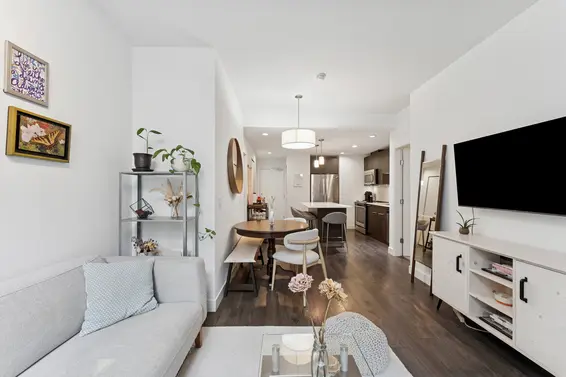 123 723 West 3rd Street, North Vancouver For Sale - image 1