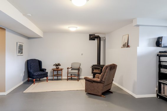 Rec room - 453 East 16th Street, North Vancouver
