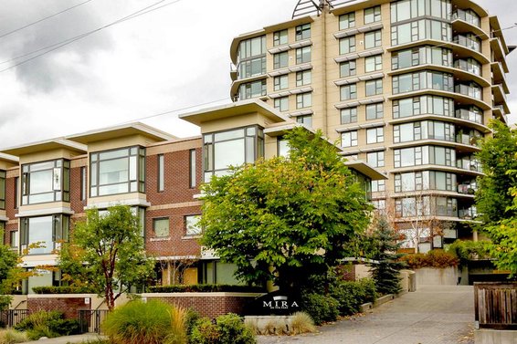 301-683 W Victoria Park, North Vancouver