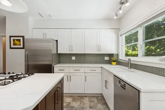 1380 Doran Road, North Vancouver For Sale - image 13