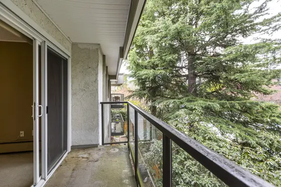 302 1515 Chesterfield Avenue, North Vancouver For Sale - image 15