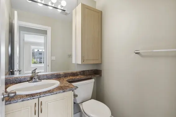 255 East 21st Street, North Vancouver For Sale - image 40