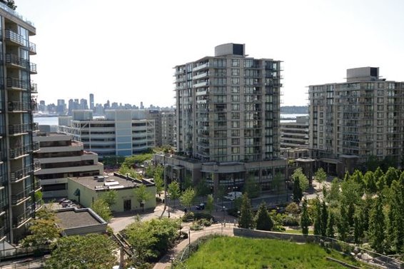 603-125 W 2nd Street, North Vancouver