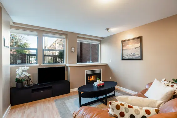 208 345 Lonsdale Avenue, North Vancouver For Sale - image 3