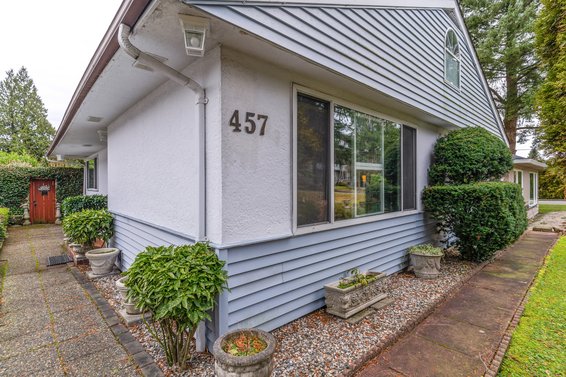 457 West 24th Street, North Vancouver