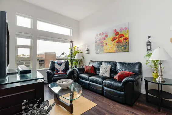 512 1679 Lloyd Avenue, North Vancouver For Sale - image 2