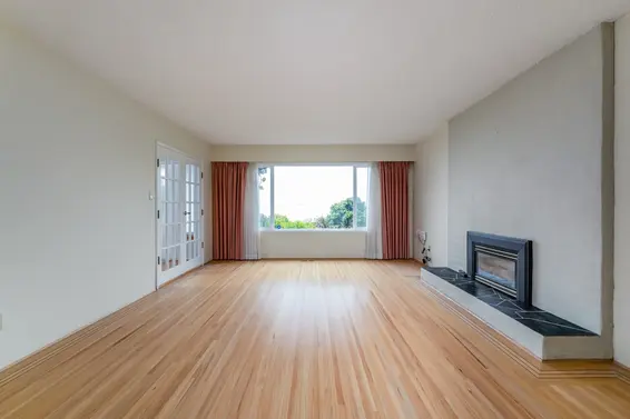 368 Newdale Court, North Vancouver For Sale - image 4