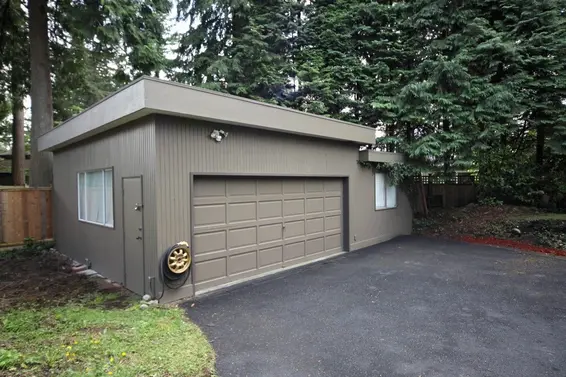 Double Garage with workshop  