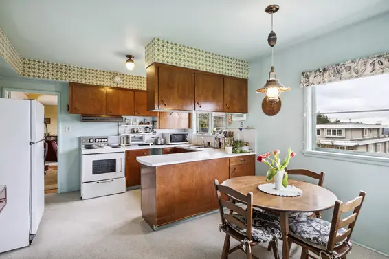 185 West Balmoral Road, North Vancouver For Sale - image 13