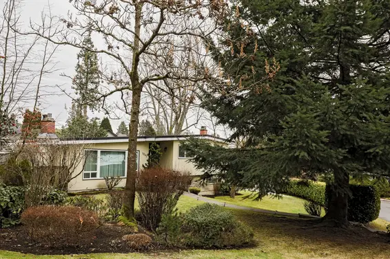 1042 Kennedy Avenue, North Vancouver For Sale - image 18