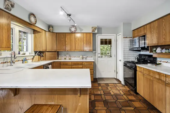 693 East Kings Road, North Vancouver For Sale - image 12