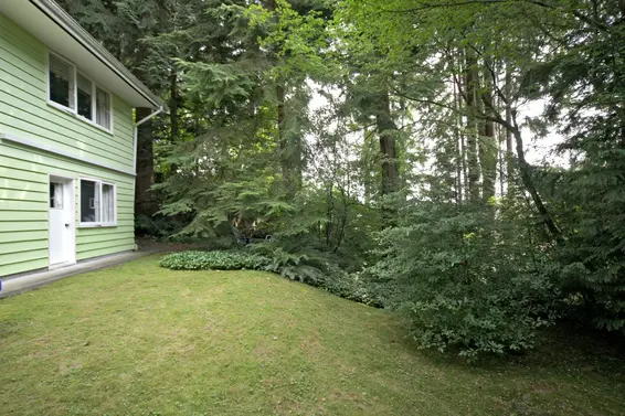 4507 Cedarcrest Avenue, North Vancouver