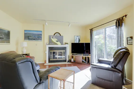 Family Room - 1101 Clements Avenue, North Vancouver  