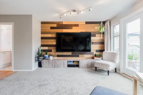 5 229 East 8th Street, North Vancouver For Sale - image 3