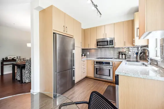311 119 West 22nd Street, North Vancouver For Sale - image 10