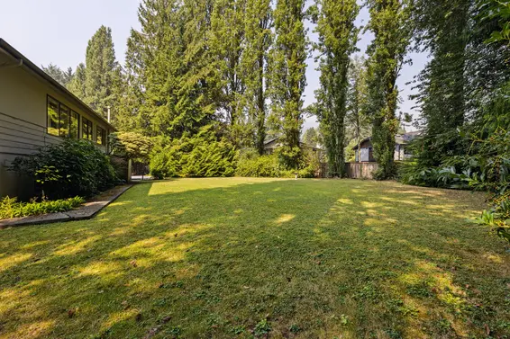 2830 Crestlynn Place, North Vancouver For Sale - image 24