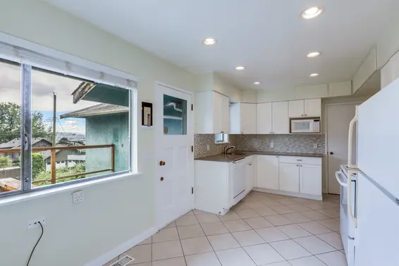 1043 Whitchurch Street, North Vancouver For Sale - image 10