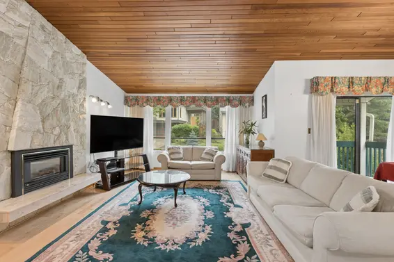 5609 White Pine Lane, North Vancouver For Sale - image 2
