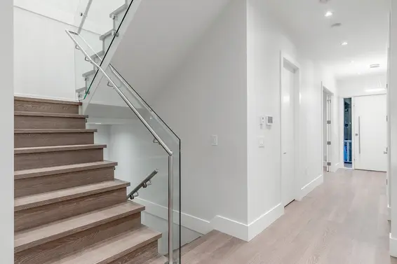Entrance - 528 East 11th Street, North Vancouver  
