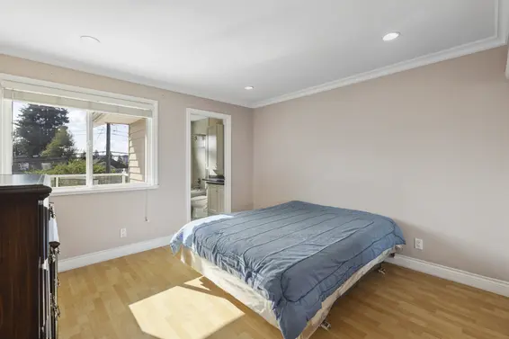 255 East 21st Street, North Vancouver For Sale - image 22