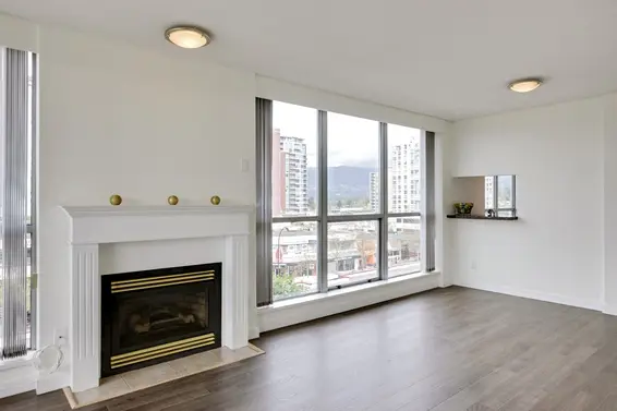 Dining/Living Room  