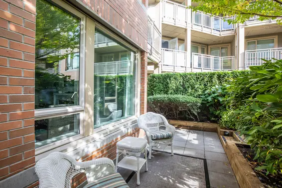 Back of unit - 127-119 West 22nd Street, North Vancouver  