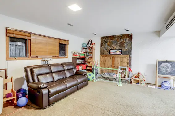 1753 Ralph Street, North Vancouver For Sale - image 21