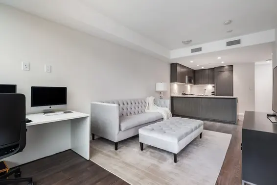 1509 112 East 13th Street, North Vancouver For Sale - image 3