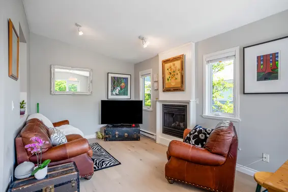 201 1523 Bowser Avenue, North Vancouver For Sale - image 2