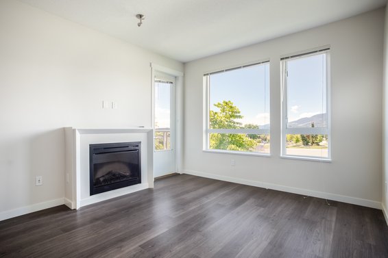 210 717 Chesterfield Avenue, North Vancouver