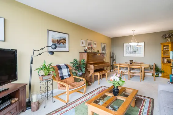 1310 2020 Fullerton Avenue, North Vancouver For Sale - image 4