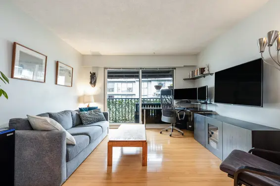 310 270 West 1st Street, North Vancouver For Sale - image 2