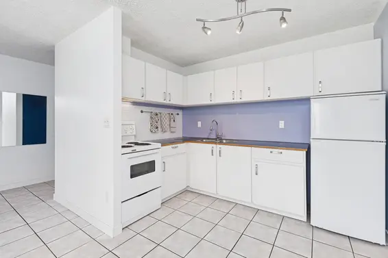 304 145 St. Georges Avenue, North Vancouver For Sale - image 11