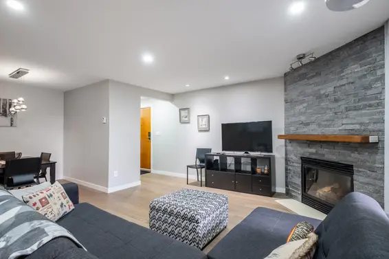 2105 33 Chesterfield Place, North Vancouver For Sale - image 4