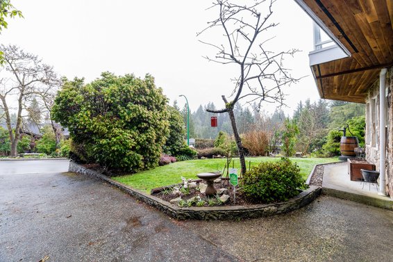 3571 Sykes Road, North Vancouver