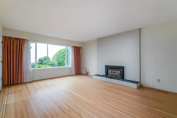 368 Newdale Court, North Vancouver For Sale - image 5