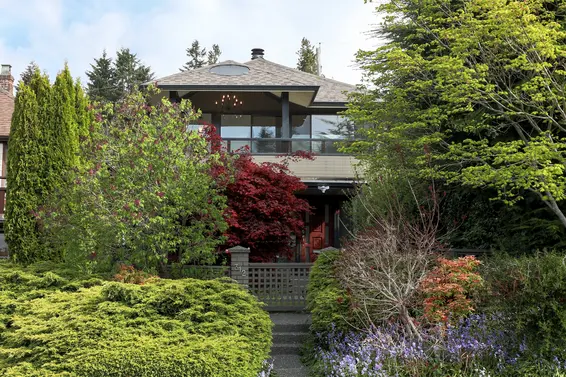 312 East 27th Street, North Vancouver  